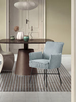 Designerstuhl JÜRGEN – Polsterstuhl mit Armlehnen & Stoffbezug