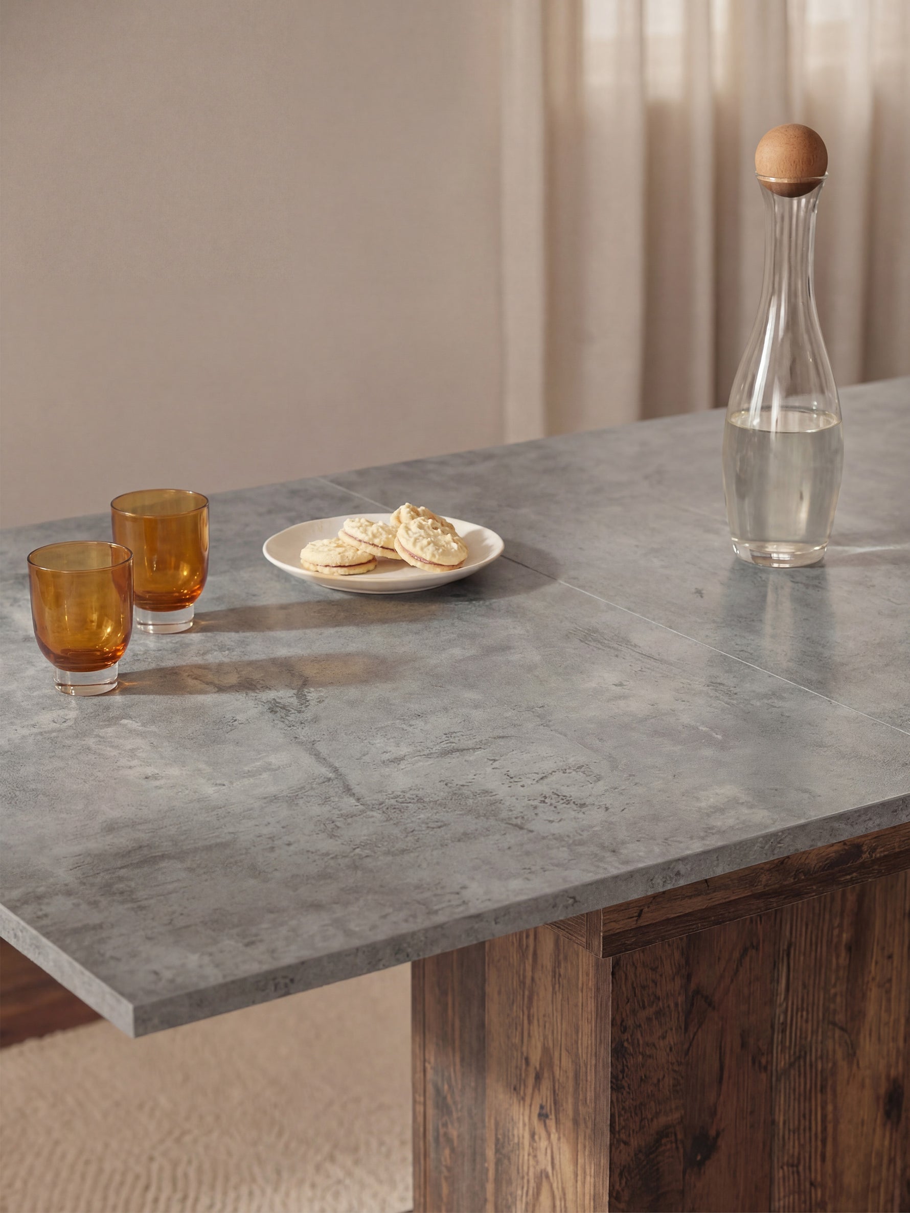 Esstisch MARA – Ausziehbarer Tisch mit & Metallgestell