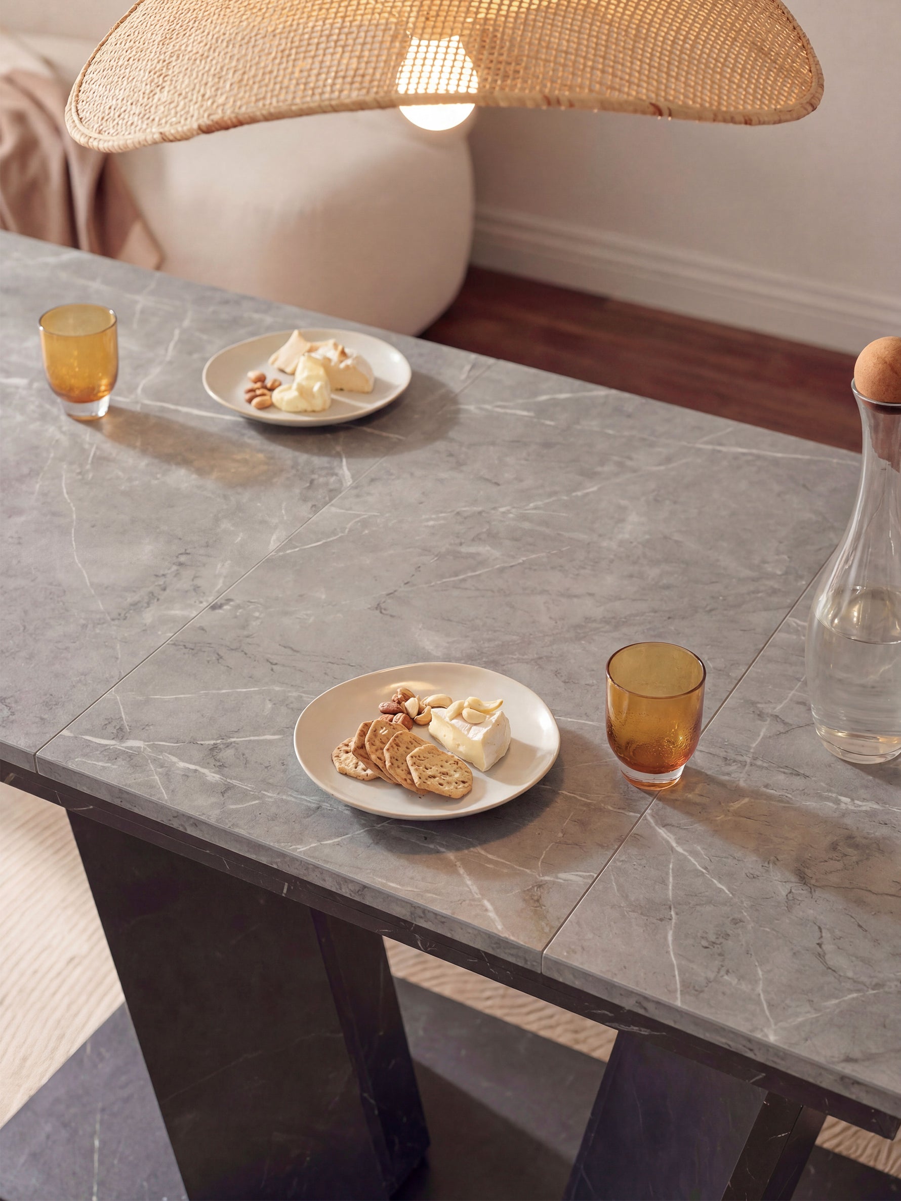 Esstisch MARA – Ausziehbarer Tisch mit & Metallgestell