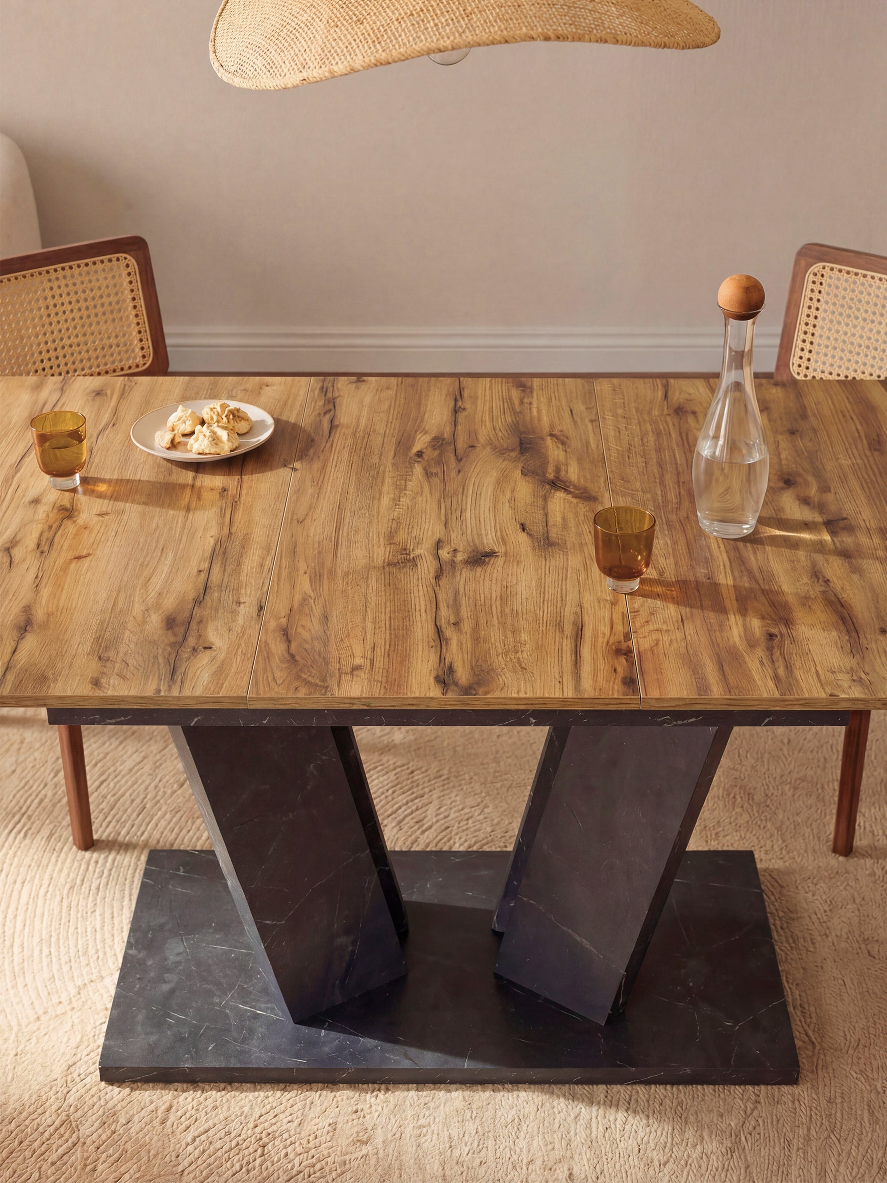 Esstisch MARA – Ausziehbarer Tisch mit & Metallgestell