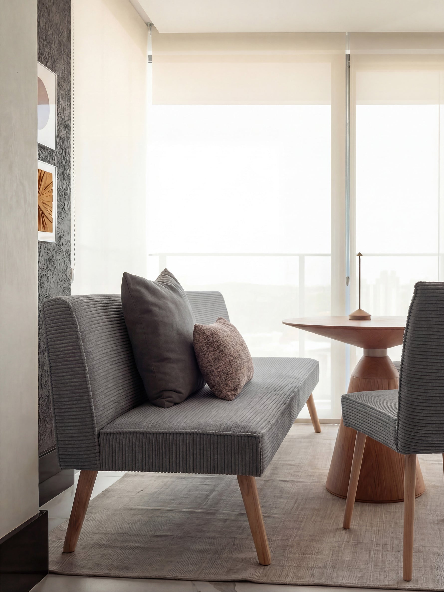 Sitzbank PAUL – Polsterbank mit Rückenlehne & Holzbeinen