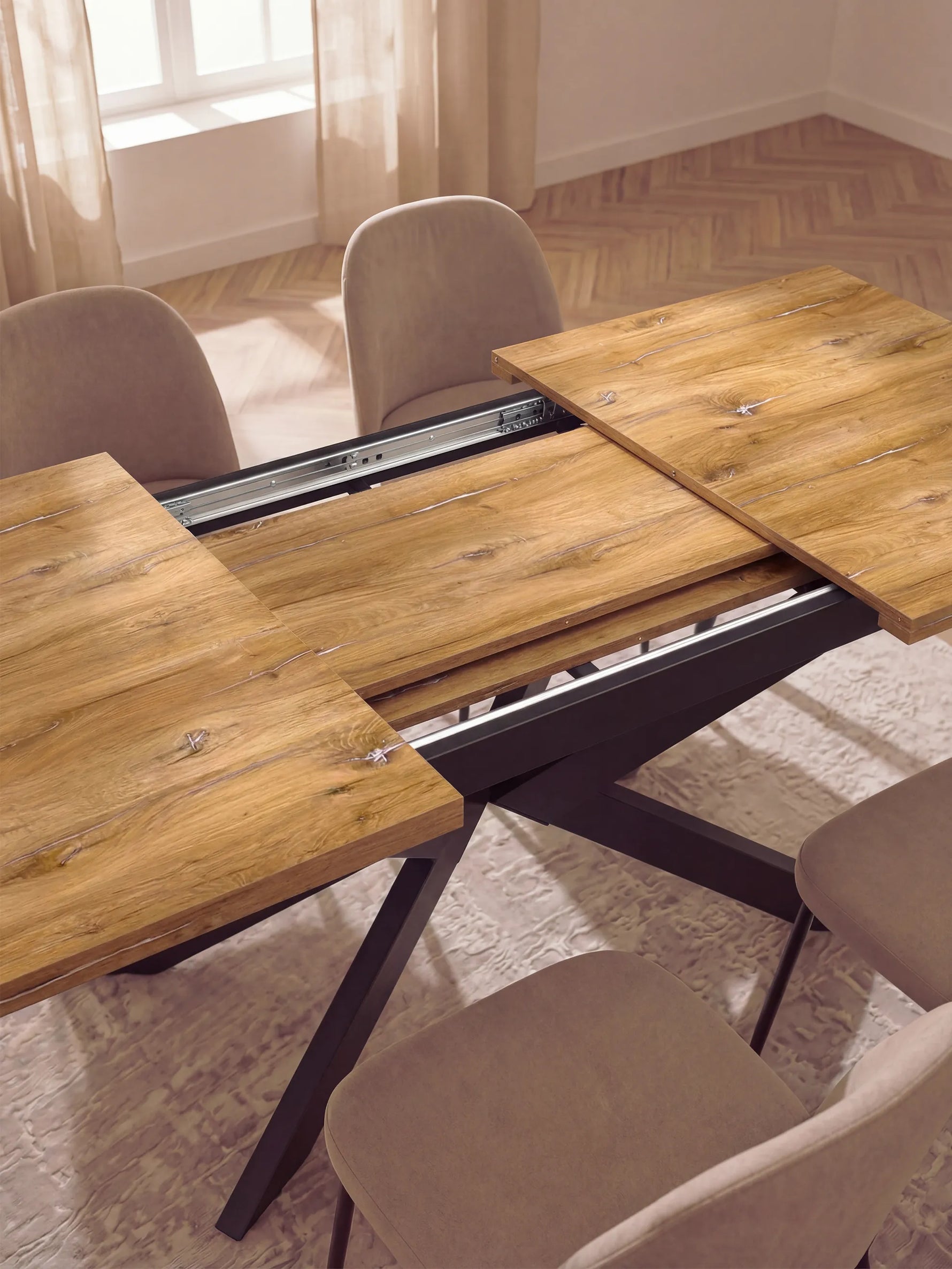 MALTE - Ausziehtisch mit 2 Einlegeplatten für 6-8 Personen