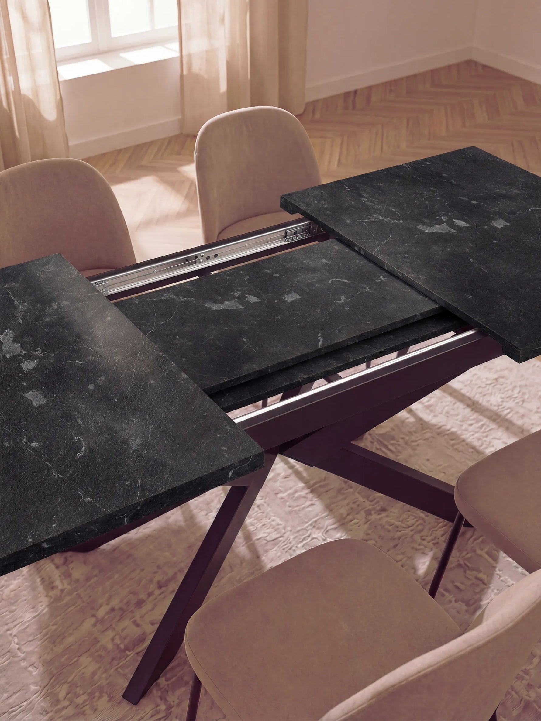 MALTE - Ausziehtisch mit 2 Einlegeplatten für 6-8 Personen