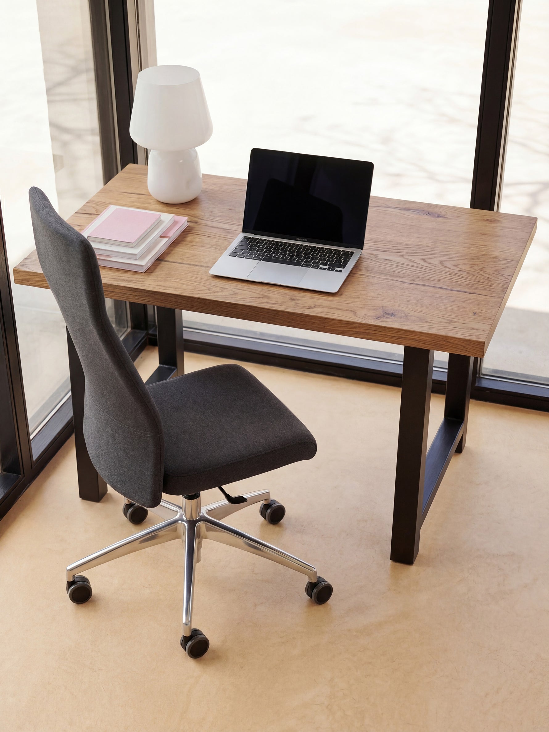 Schreibtisch THOR - stabiler Home Office Tisch in Industrie-Design
