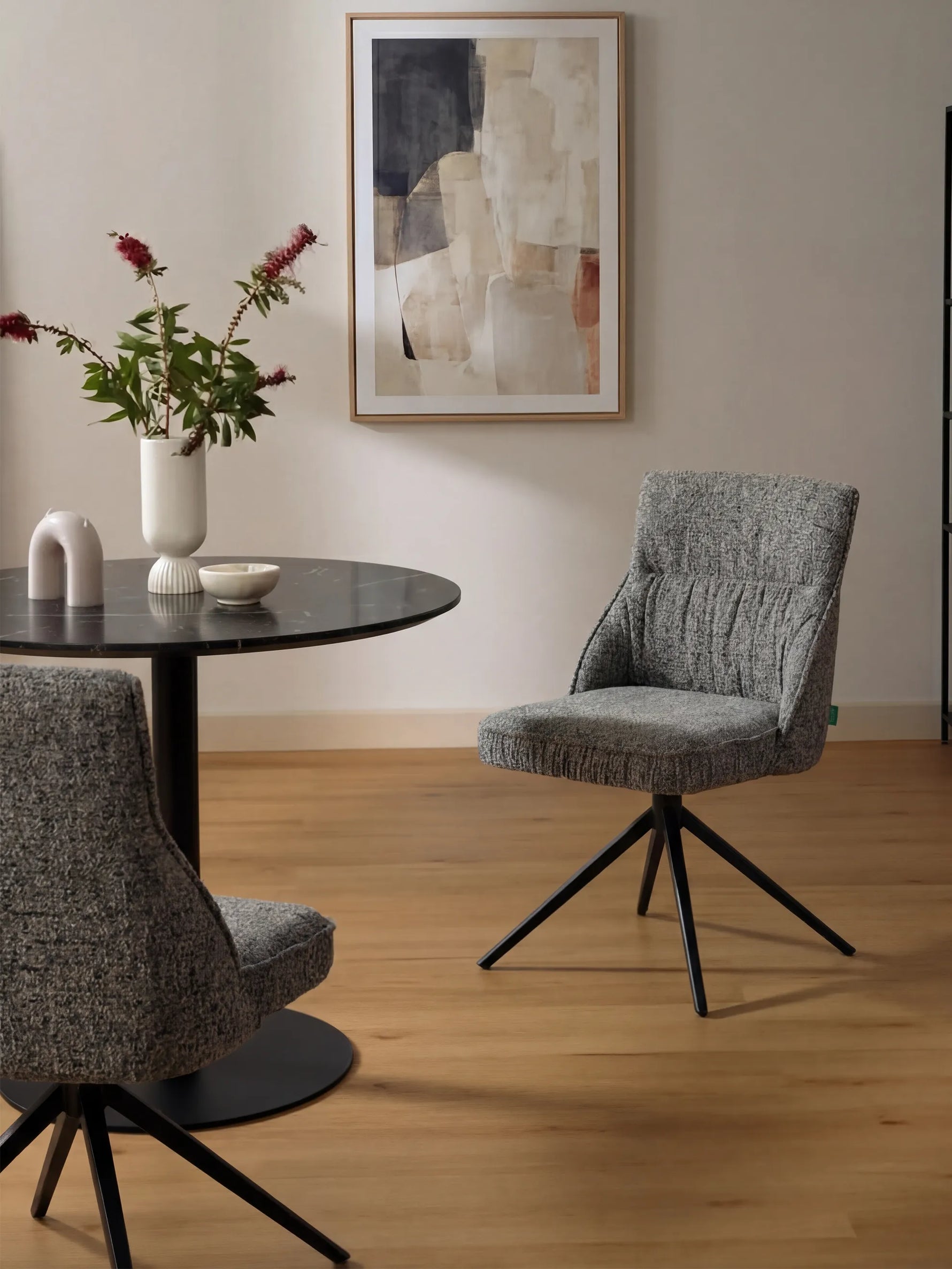 MIRELA - Polsterstuhl mit Rückstellfunktion, 360° drehbar